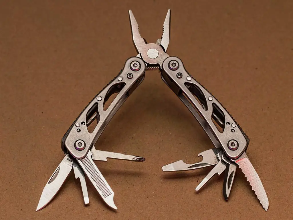 Leatherman multifunction knife