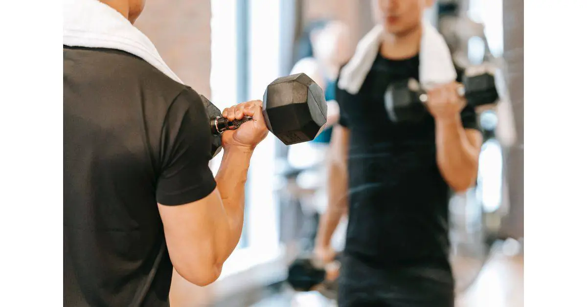 A man lifting weights