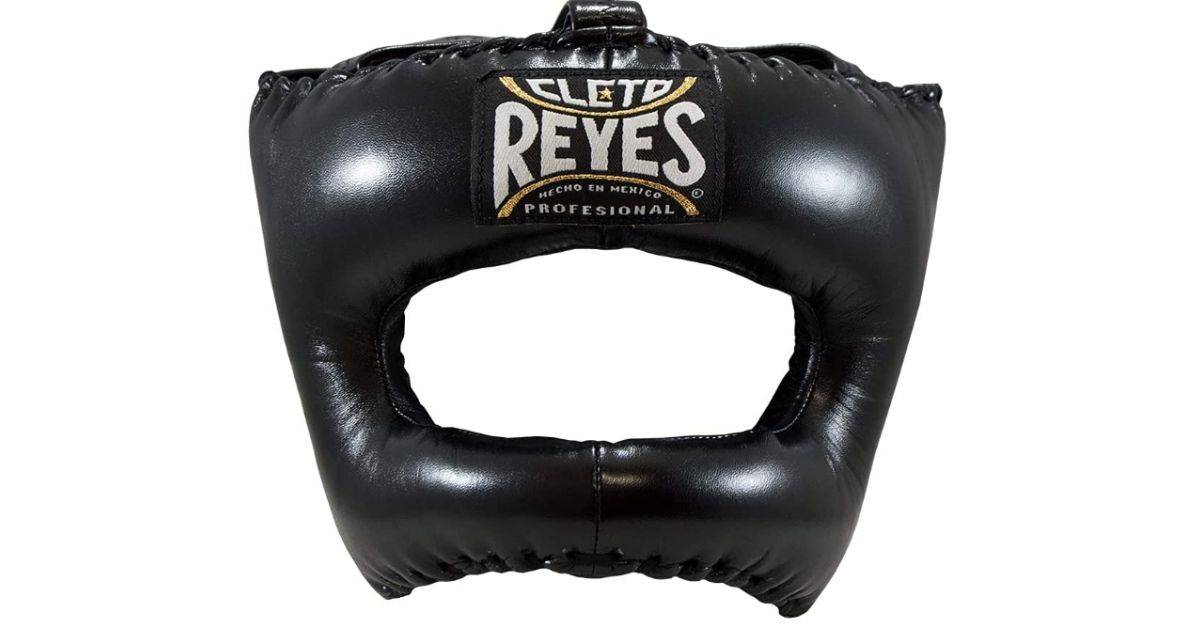 Cleto Reyes Traditional boxing headgear